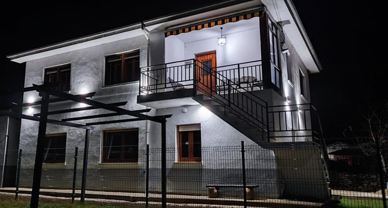 Casa Angela Villa Las Fraguas ภายนอก รูปภาพ